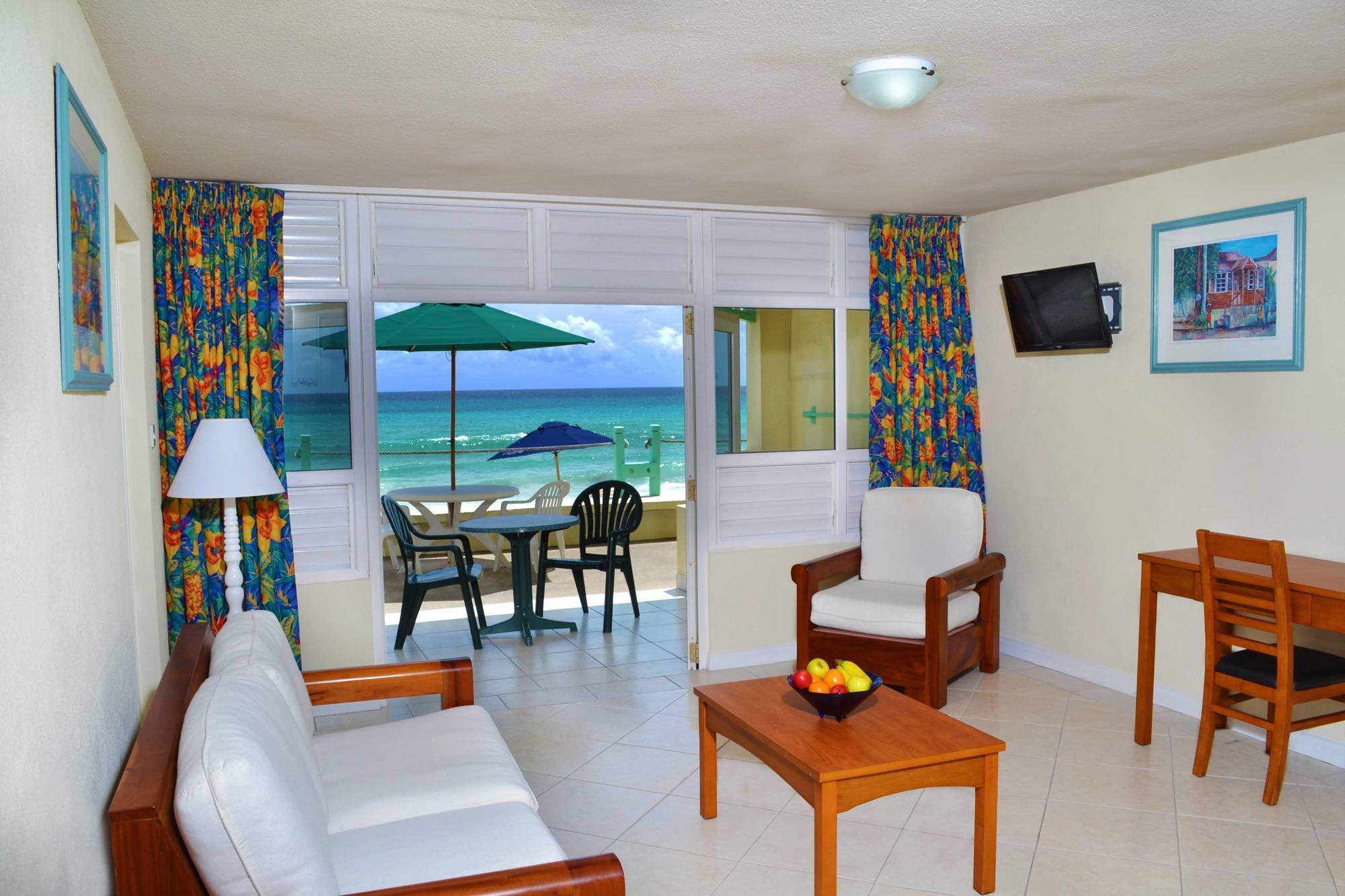 Coral Mist Beach Hotel Бриджтаун Экстерьер фото